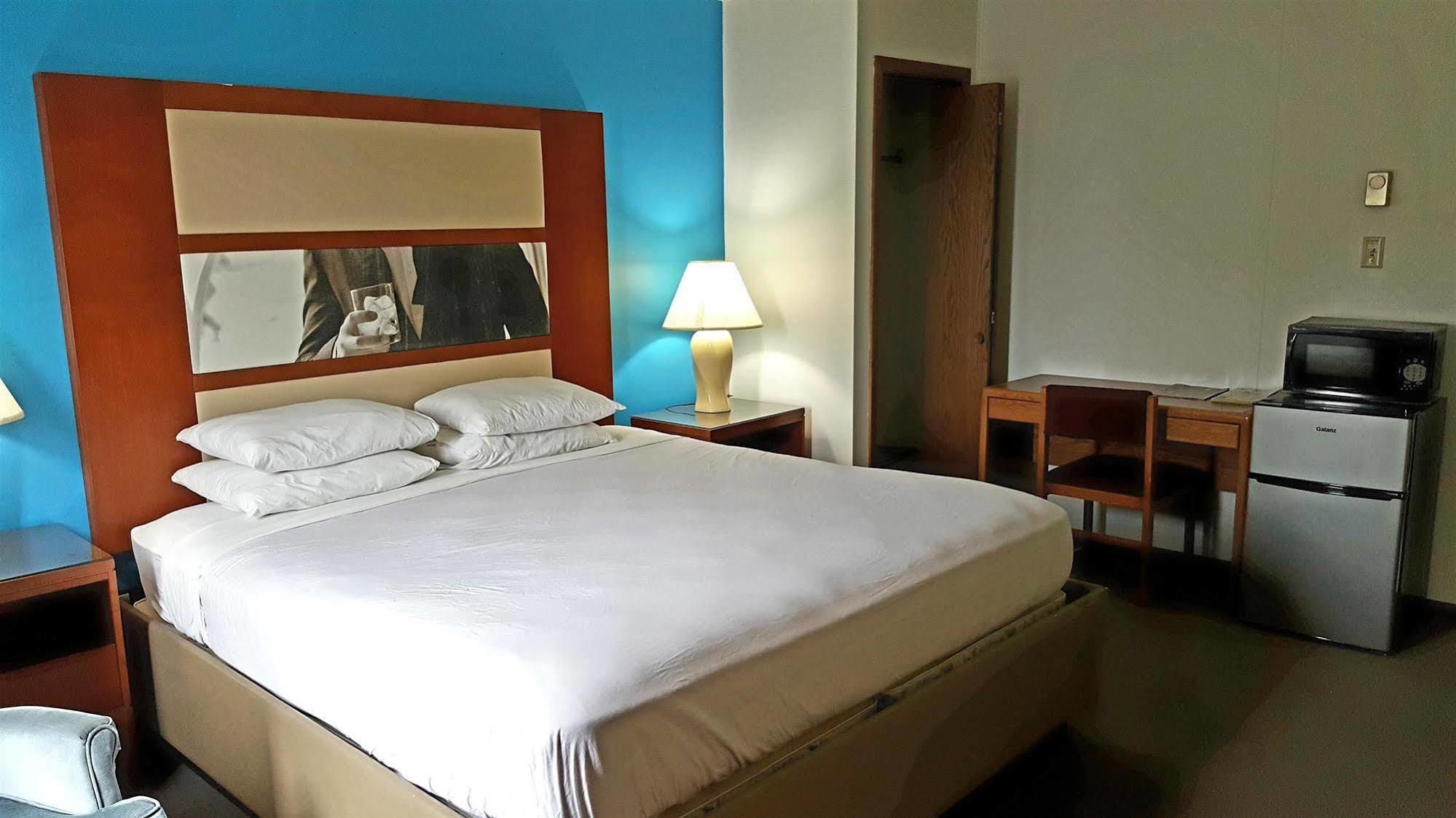 Country Hearth Inn-Iron Mountain Ngoại thất bức ảnh