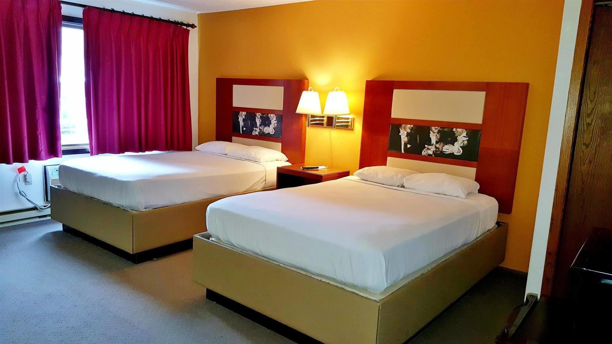 Country Hearth Inn-Iron Mountain Ngoại thất bức ảnh